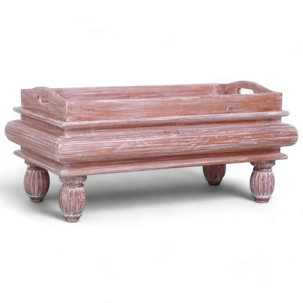 table basse en bois sculpte